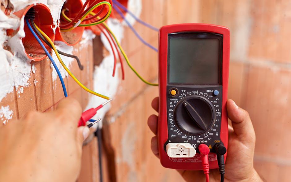 besoin d'un électricien Pontoise