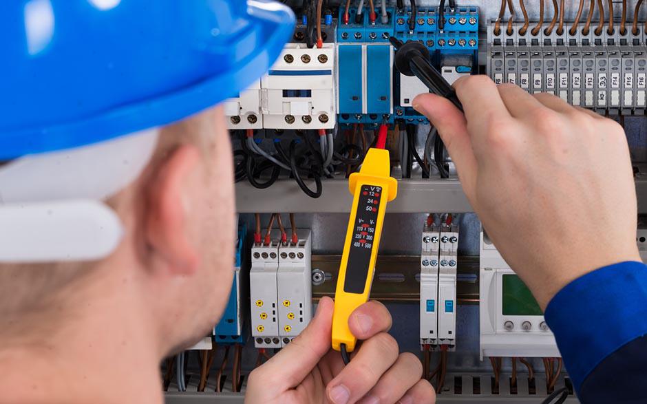 besoin d'un électricien Pontoise